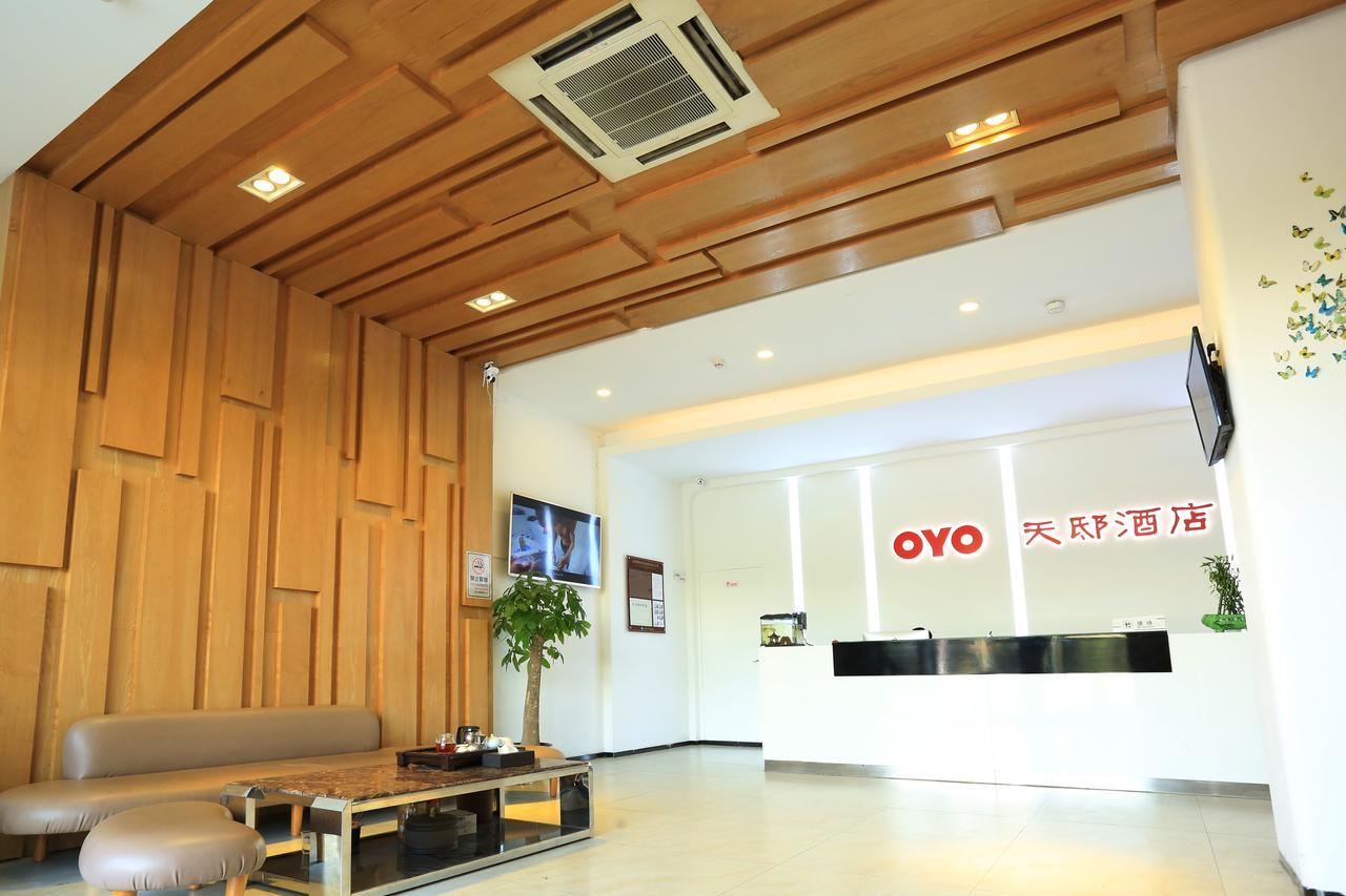 Oyo8001 Tiandi Hotel Shenzhen Buitenkant foto
